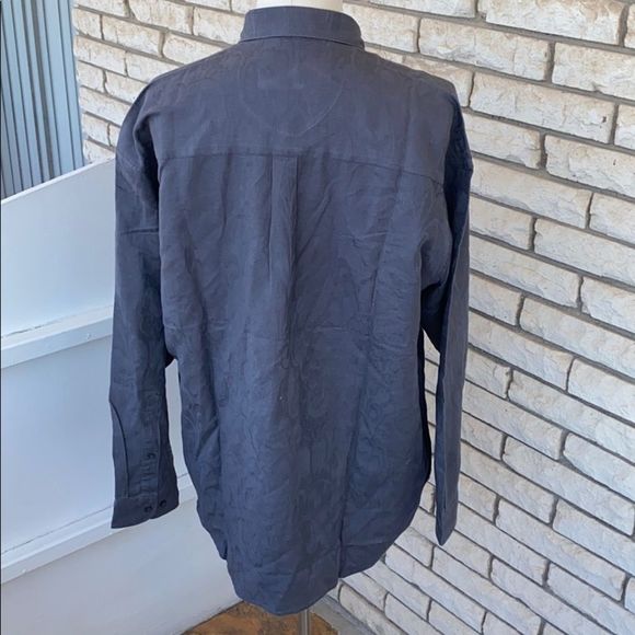 Grey Shirt - Picture 3 of 5